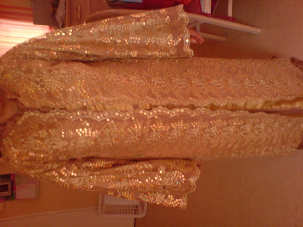Image: robe3-356309.jpg