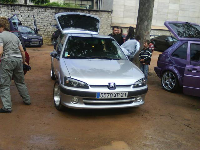 http://img25.xooimage.com/files/2/b/c/1813607416_1-3fd1e2.jpg