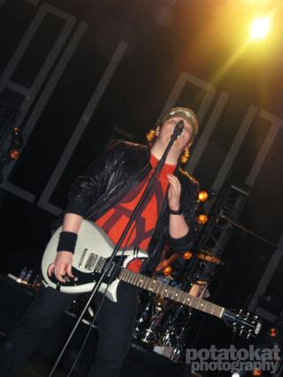 Image: fall-out-boy-hey-...572832532-bebda6.jpg